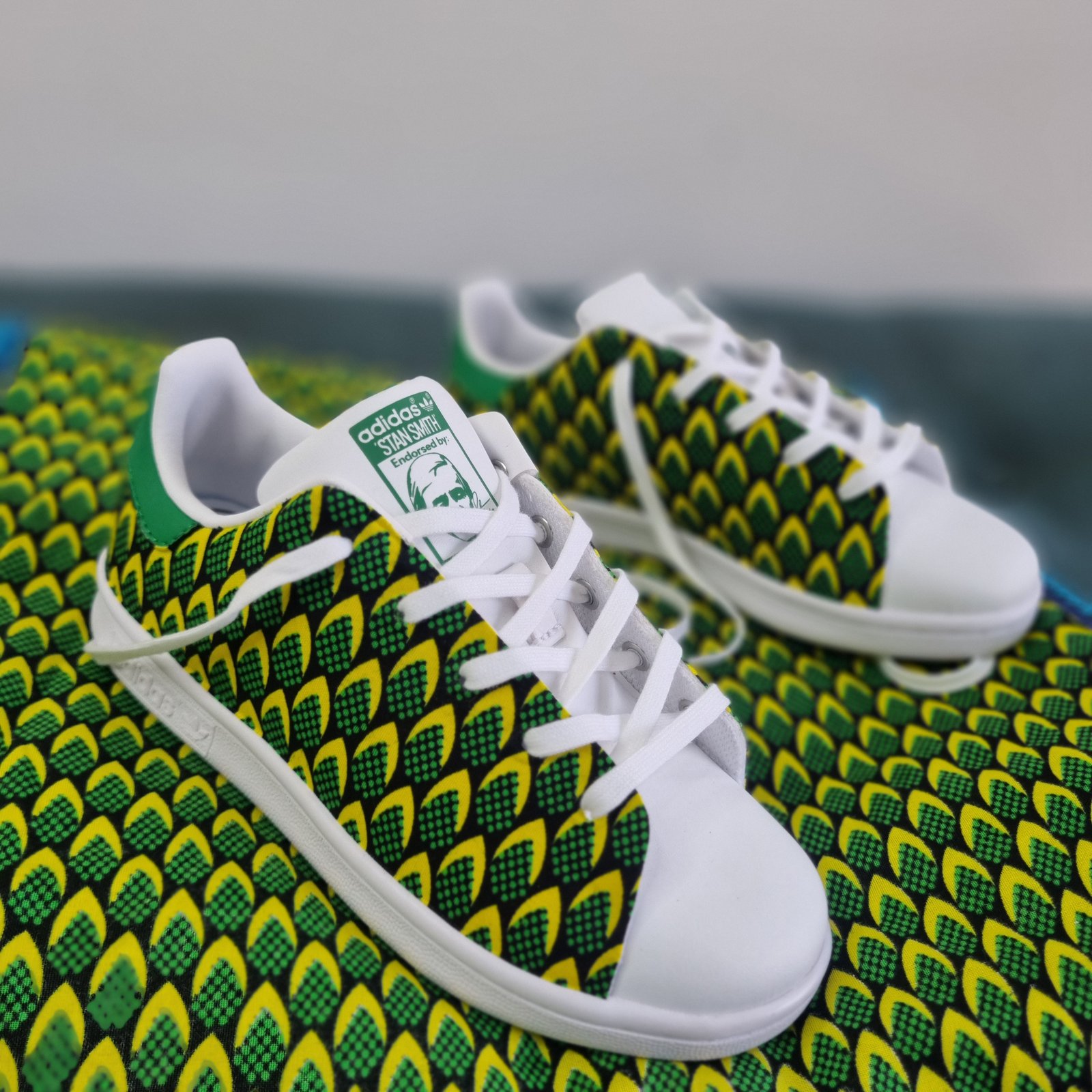 STAN SMITH ECAILLE JAUNE VERT