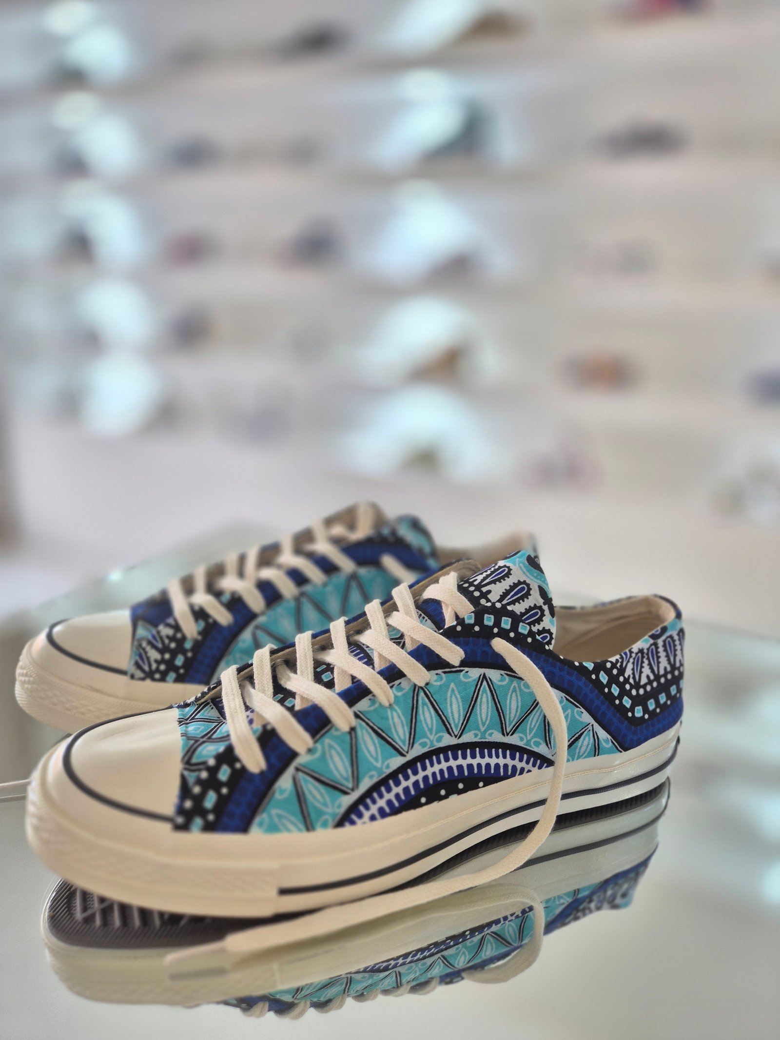 Converse basse dashiki rond turquoise